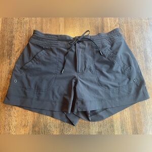 Athleta Black Shorts Activewear Hiking Walking Beach Summer - Size 6